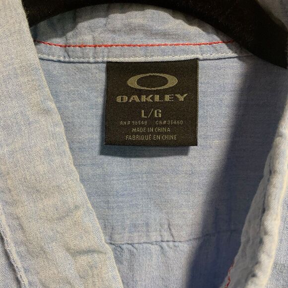 Oakley Mens Blue Short Sleeve Button Down Shirt L Beach Vacation Cruise Resort - Picture 2 of 7